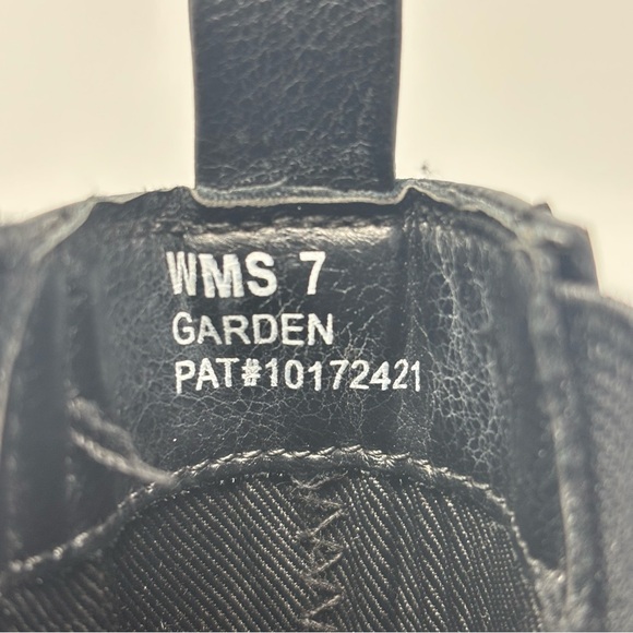 DV by Dolce Vita Chelsea Boots 7 - Picture 6 of 7